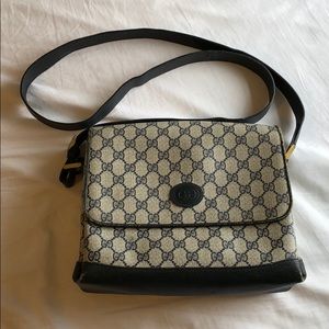 Authentic Vintage Gucci GG Crossbody Messenger Bag